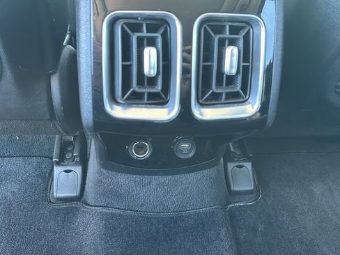 Used 2023 Kia Sorento SX AWD/4WD image 17