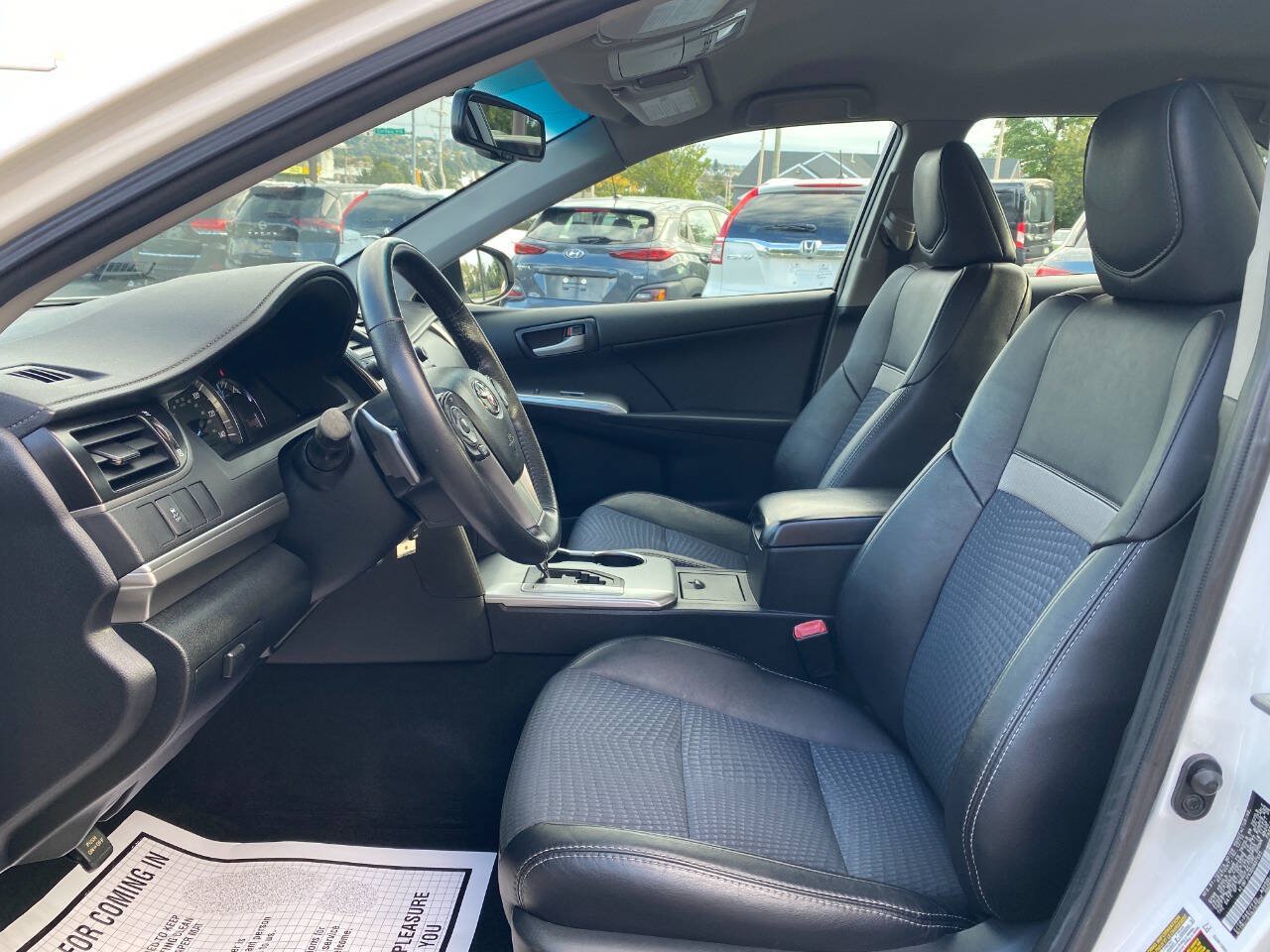 Used 2013 Toyota Camry SE FWD image 10