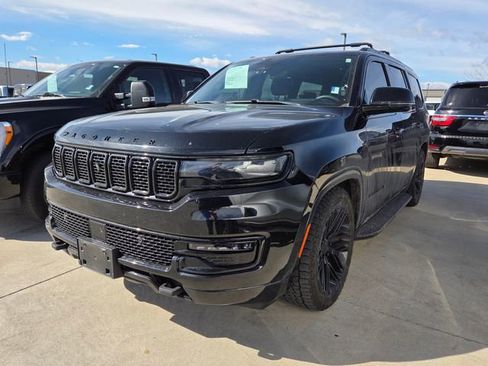 Used 2023 Jeep Wagoneer Series II w/ Convenience Group I image 4