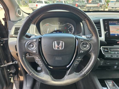 Used 2017 Honda Pilot Elite image 25
