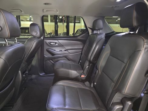 Used 2020 Chevrolet Traverse RS w/ LPO, Cargo Package FWD image 12