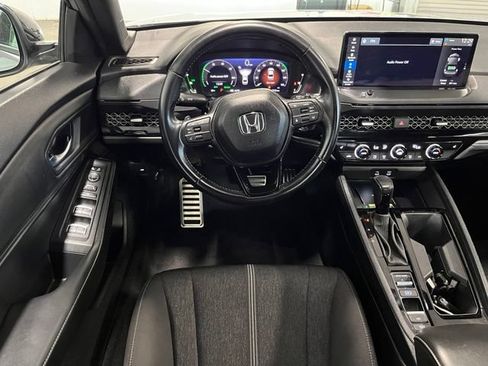 Used 2025 Honda Accord Sport image 18