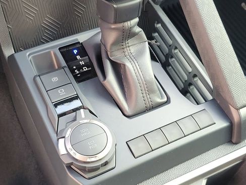 New 2026 Toyota Tacoma SR5 image 25