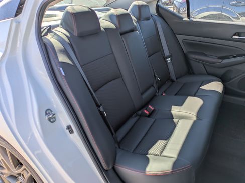 New 2025 Nissan Altima 2.5 SR image 29