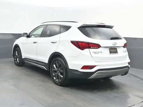 Used 2018 Hyundai Santa Fe Sport image 3