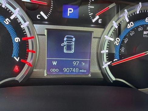 Used 2016 Toyota 4Runner Limited AWD/4WD image 4