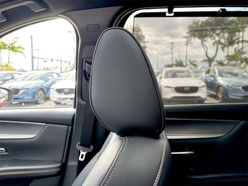 Used 2025 MAZDA CX-90 3.3 Turbo S w/ Premium Package image 17