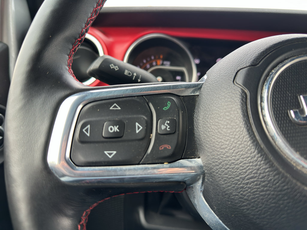 Used 2023 Jeep Gladiator Rubicon w/ Cold Weather Group AWD/4WD image 20