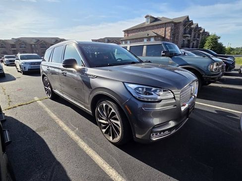 Used 2024 Lincoln Aviator Reserve w/ Equipment Group 201A AWD/4WD image 2