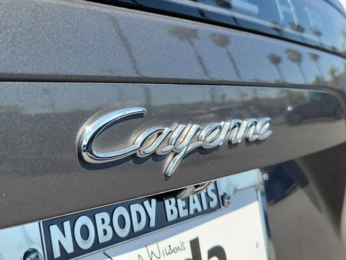 Used 2020 Porsche Cayenne AWD/4WD image 32