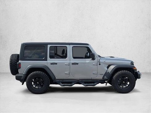 Used 2018 Jeep Wrangler Unlimited Sport S AWD/4WD image 4