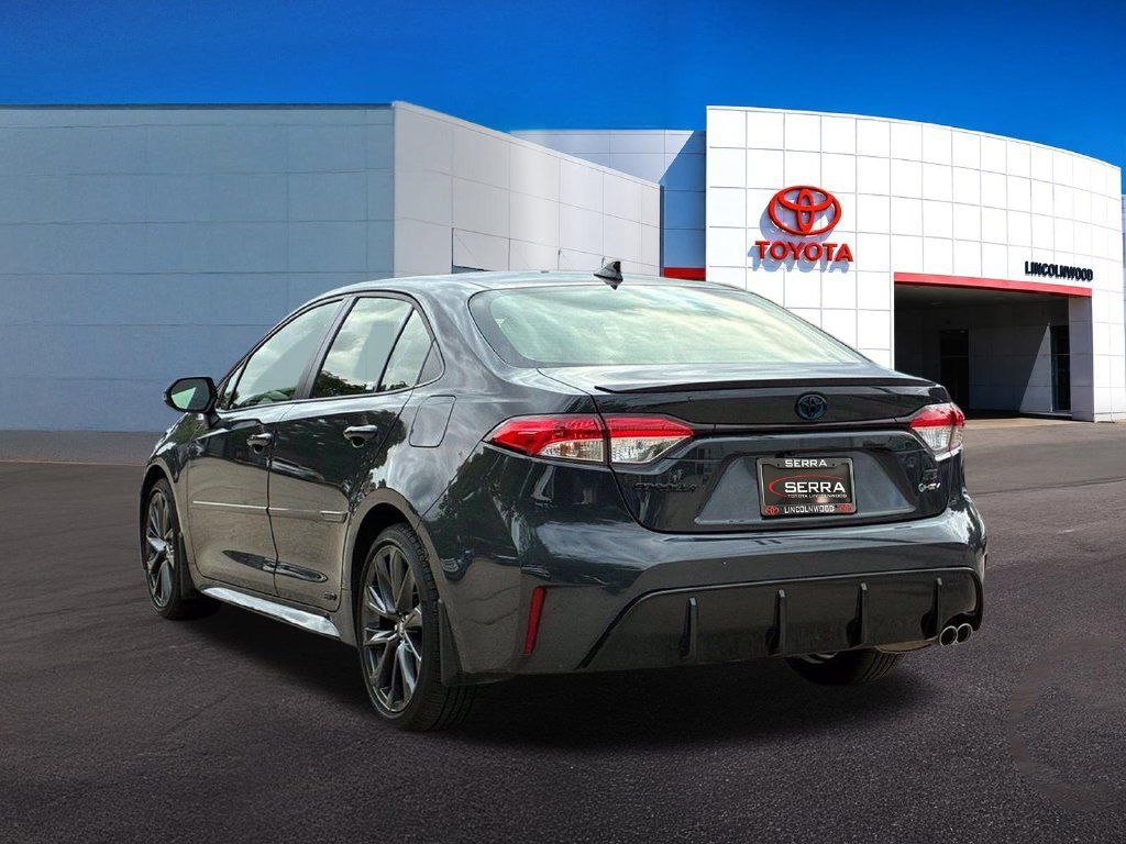 Used 2025 Toyota Corolla SE w/ SE Premium Package AWD/4WD image 13