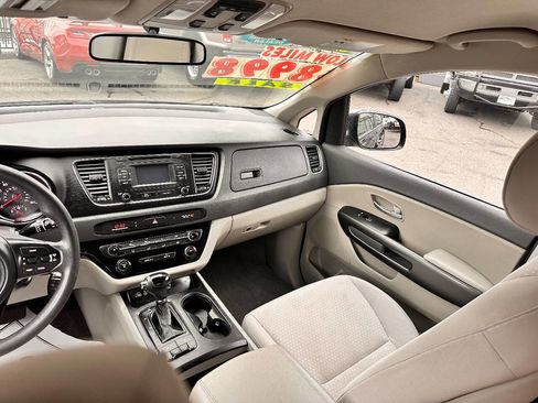 Used 2016 Kia Sedona LX w/ Option Group 020 image 49