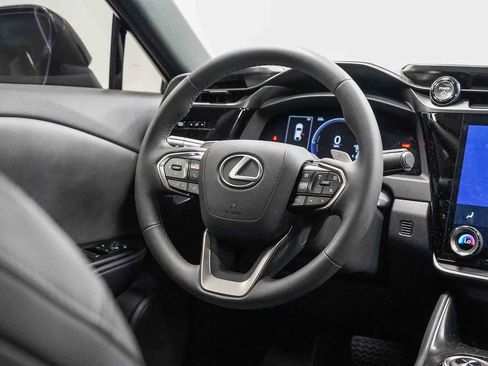 Used 2025 Lexus RZ 450e w/ Accessory Package (Z1) AWD/4WD image 15