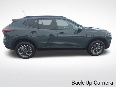 New 2026 Chevrolet Trax LT w/ Driver Confidence Package image 6