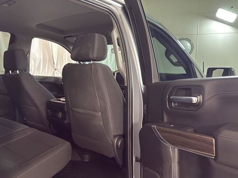 Used 2021 Chevrolet Silverado 1500 LT Trail Boss w/ Convenience Package II AWD/4WD image 12