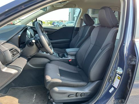 Certified 2025 Subaru Outback Premium AWD/4WD image 16