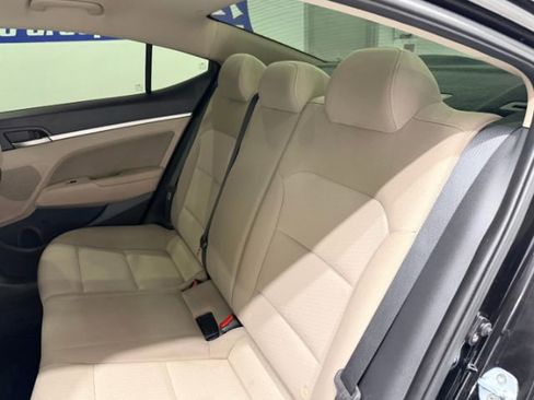 Used 2019 Hyundai Elantra SEL FWD image 14
