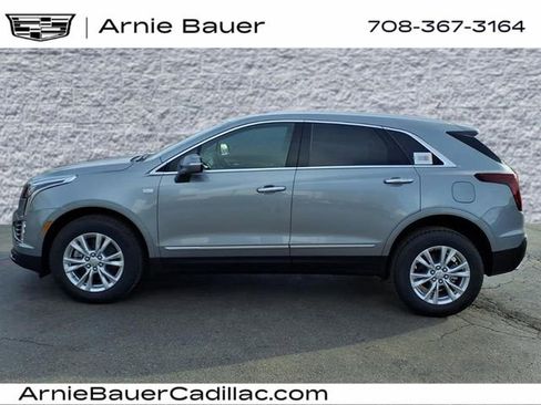 New 2026 Cadillac XT5 Luxury image 9