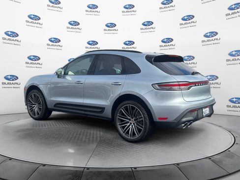 Used 2026 Porsche Macan AWD/4WD image 3