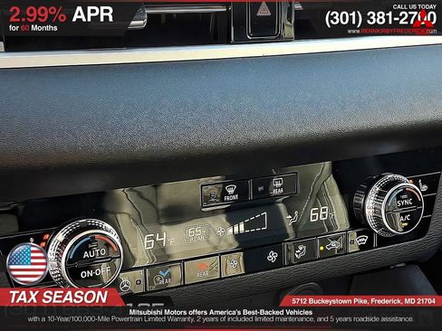 Used 2025 Mitsubishi Outlander SEL Black Edition image 13