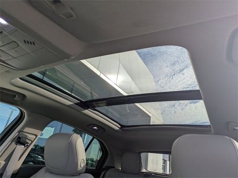 Used 2020 Cadillac XT4 Premium Luxury image 18