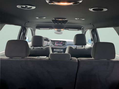 Used 2025 Dodge Durango GT w/ Blacktop Package AWD/4WD image 12
