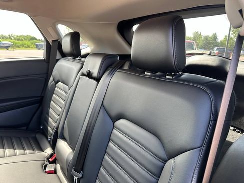 Used 2021 Ford Edge SEL w/ Convenience Package AWD/4WD image 23