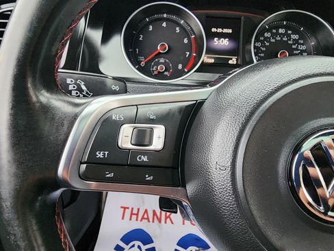 Used 2016 Volkswagen GTI SE image 37