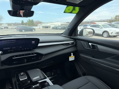 New 2026 Buick Enclave Preferred AWD/4WD image 15