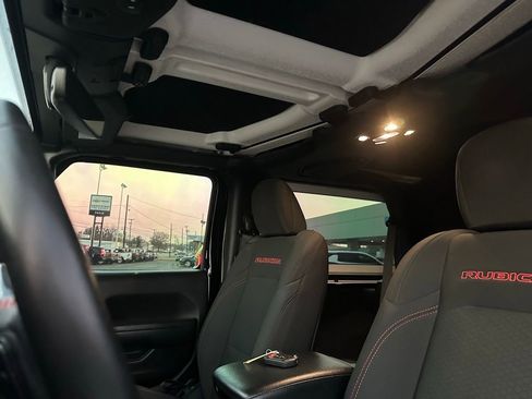 Used 2020 Jeep Wrangler Rubicon image 13