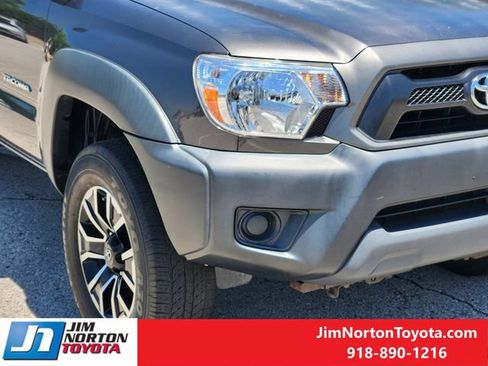 Used 2012 Toyota Tacoma PreRunner w/ Convenience Pkg RWD image 10