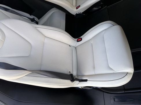 Used 2023 Tesla Model X Plaid image 14