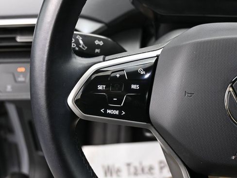 Used 2022 Volkswagen ID.4 Pro image 18