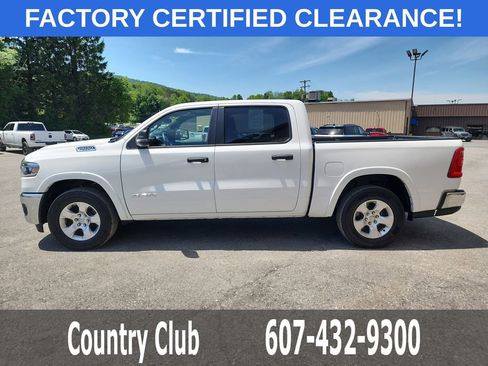 Used 2025 RAM 1500 Big Horn AWD/4WD image 5