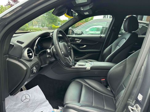 Certified 2022 Mercedes-Benz GLC 300 4MATIC image 17