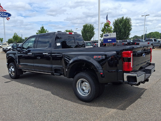 New 2026 Ford F350 Lariat w/ Lariat Ultimate Package AWD/4WD image 4