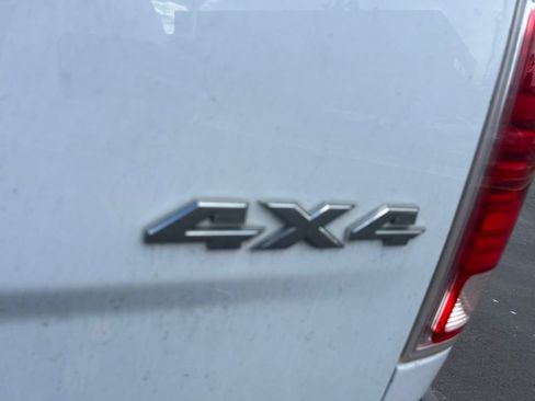 Used 2017 RAM 1500 Laramie AWD/4WD image 9