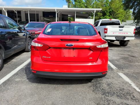 Used 2014 Ford Focus SE FWD image 5