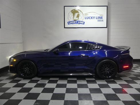 Used 2019 Ford Mustang GT Premium w/ GT Performance Package image 7