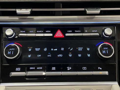 Used 2025 Hyundai Santa Fe Calligraphy image 22