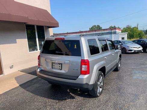Used 2015 Jeep Patriot High Altitude AWD/4WD image 6