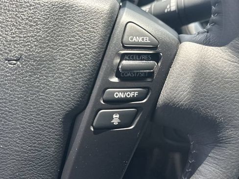Certified 2025 Nissan Frontier SV w/ SV Convenience Package RWD image 18