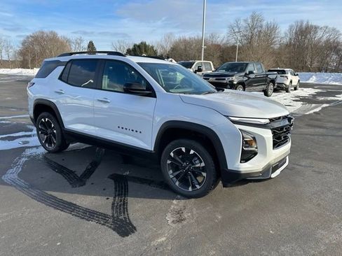 New 2026 Chevrolet Equinox RS w/ LPO, Floor Liner Package image 3