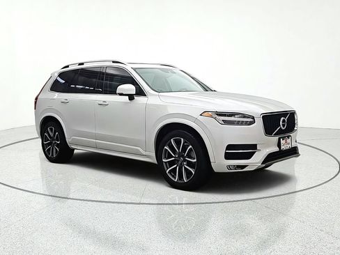 Used 2019 Volvo XC90 T6 Momentum w/ Protection Package Premier AWD/4WD image 8