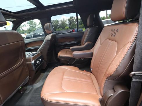 Used 2024 Ford Expedition Max King Ranch AWD/4WD image 12