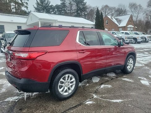 Used 2019 Chevrolet Traverse LT w/ LPO, Floor Liner Package image 6