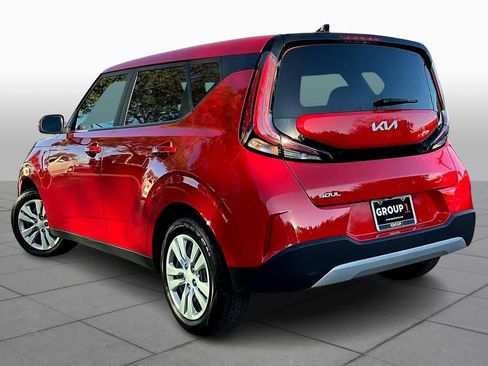 Used 2023 Kia Soul LX image 10