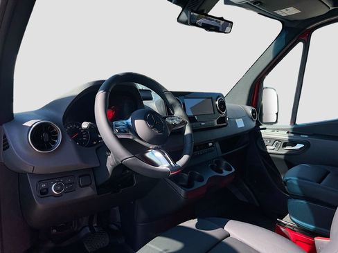 New 2025 Mercedes-Benz Sprinter 2500 image 10