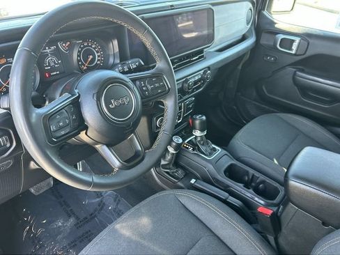 Used 2024 Jeep Wrangler Unlimited Sport AWD/4WD image 17